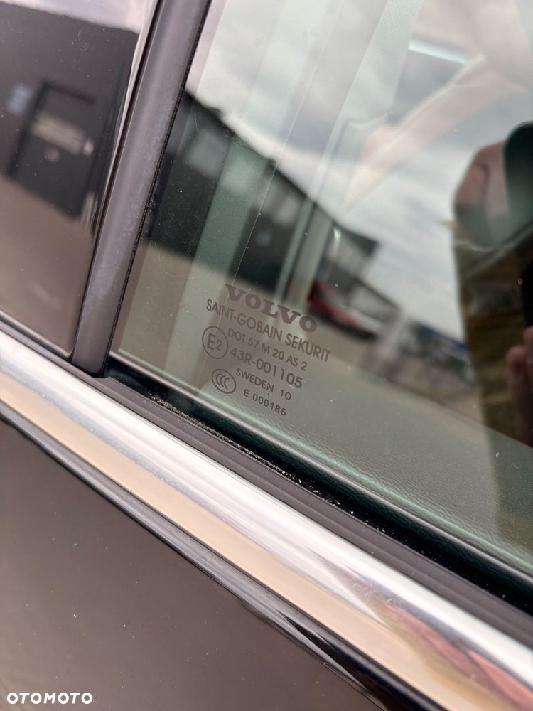 Volvo S60 2.5 T5 - 16