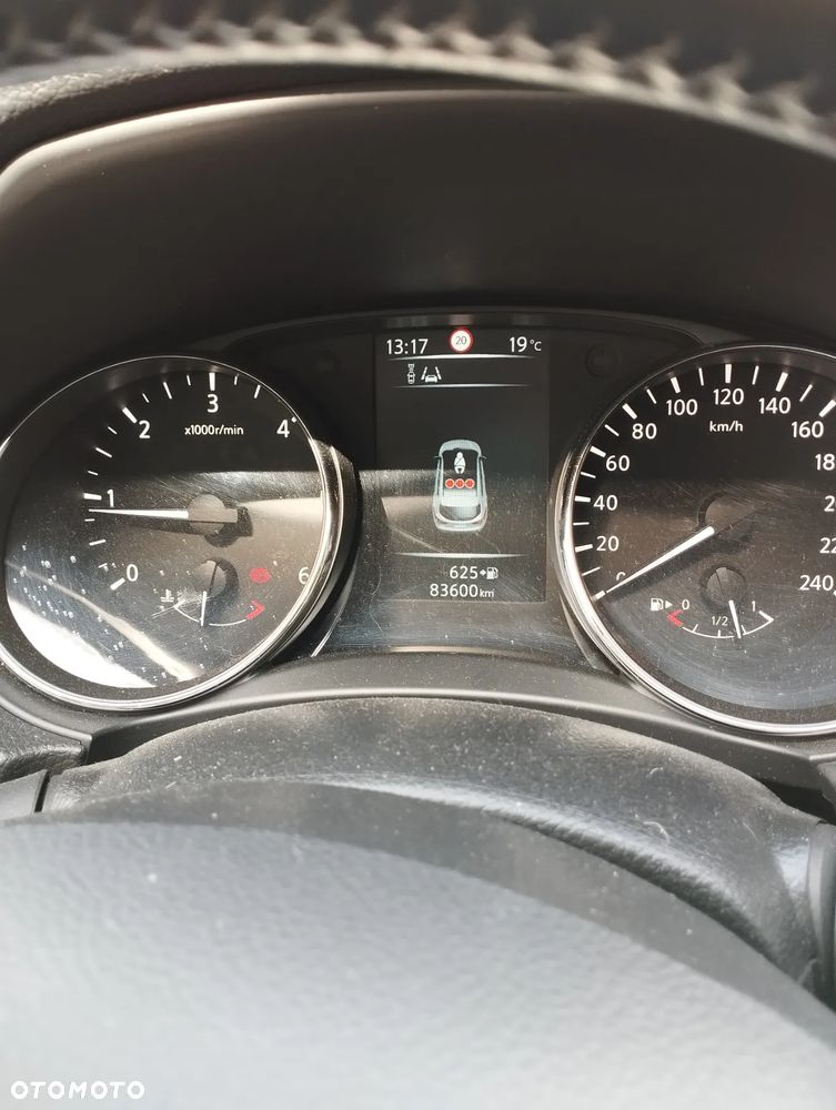 Nissan Qashqai 1.6 DCi 4x4 N-Connecta - 9