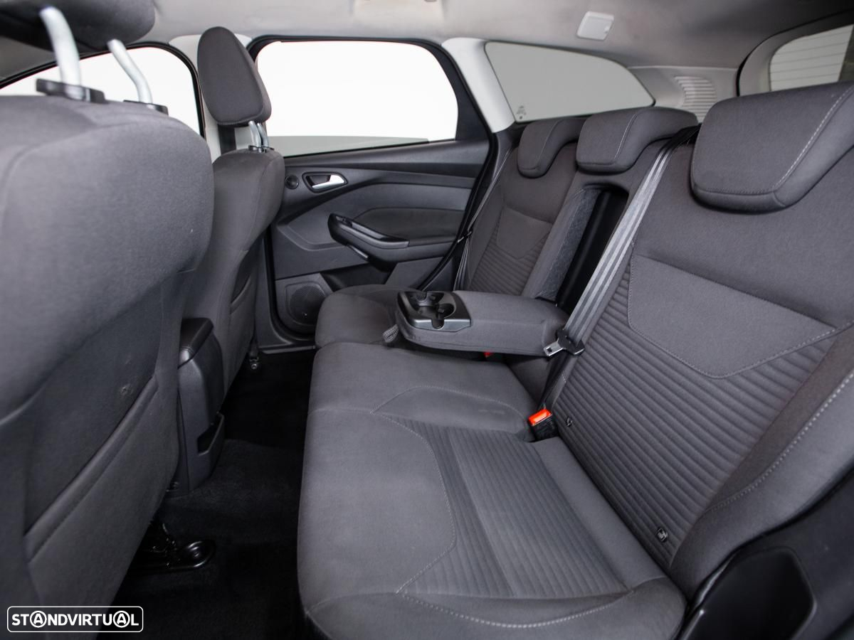 Ford Focus SW - 10