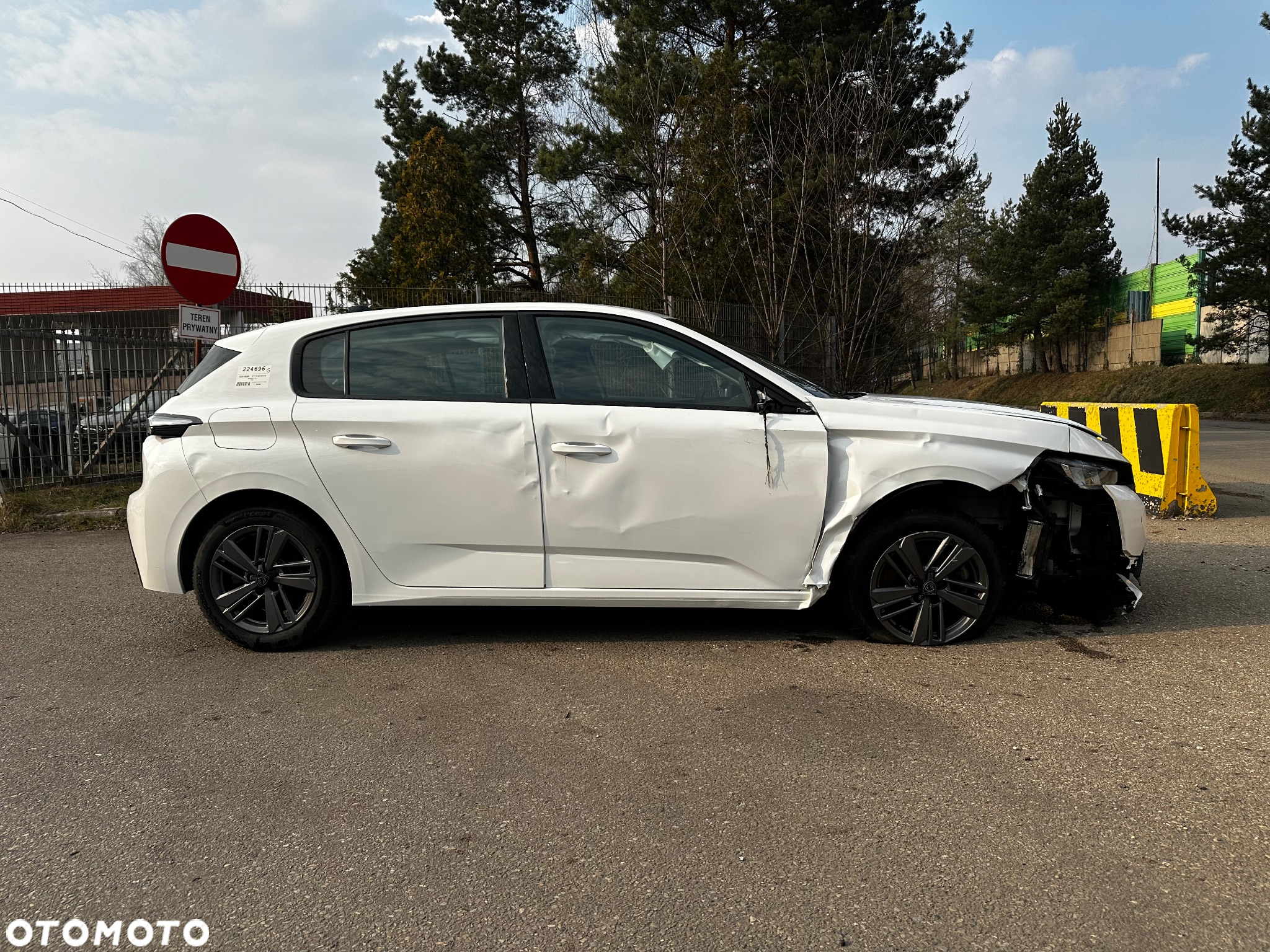 Peugeot 308 - 8