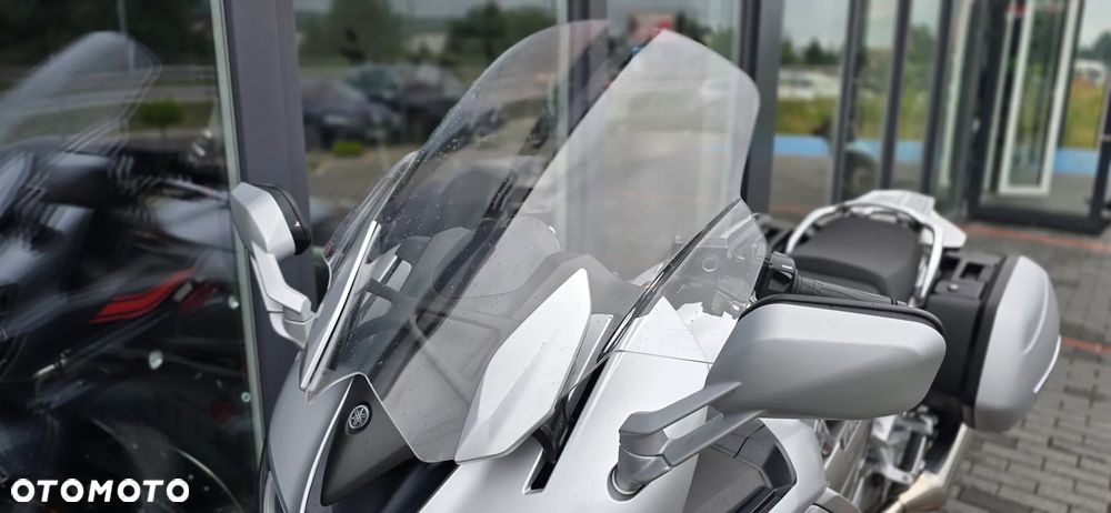 Yamaha FJR - 36