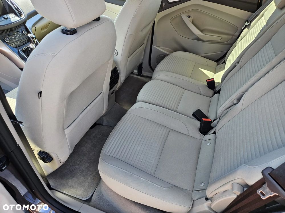 Ford C-MAX - 12