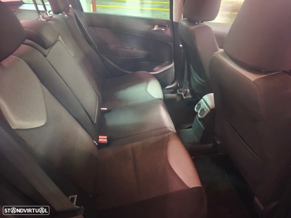 Peugeot 308 SW 1.6 e-HDi Allure CVM6 - 29
