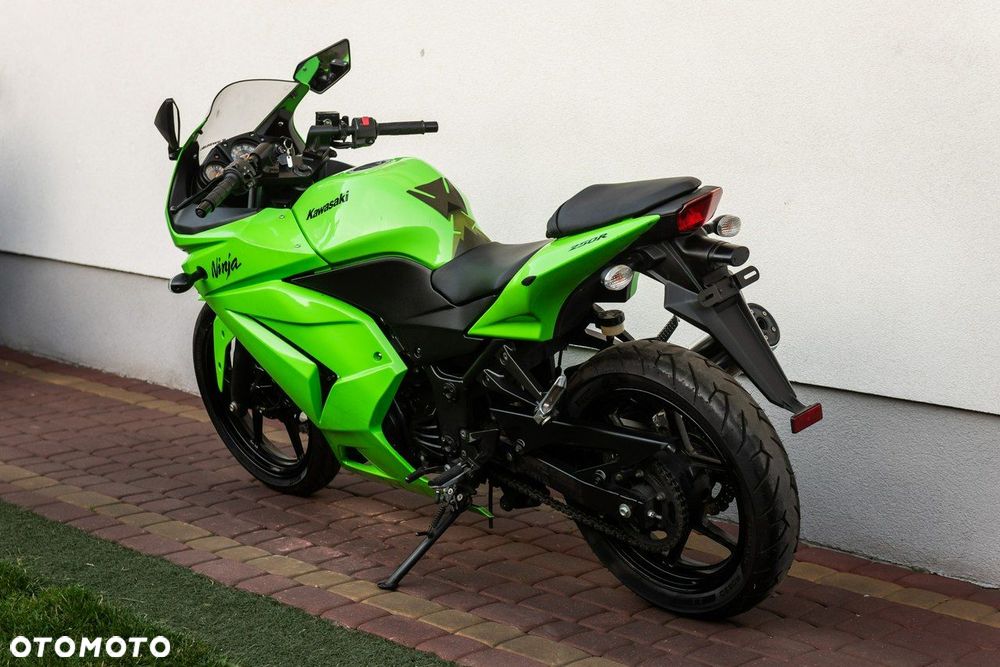 Kawasaki Ninja - 4