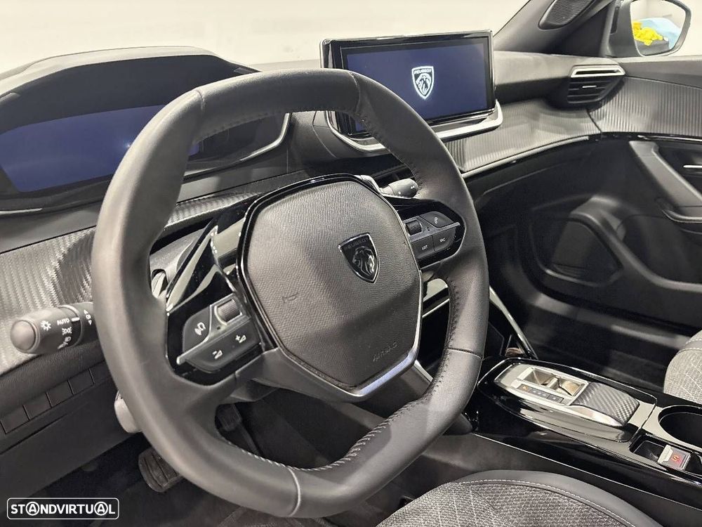 Peugeot 2008 1.2 Hybrid Allure e-DCS6 - 12