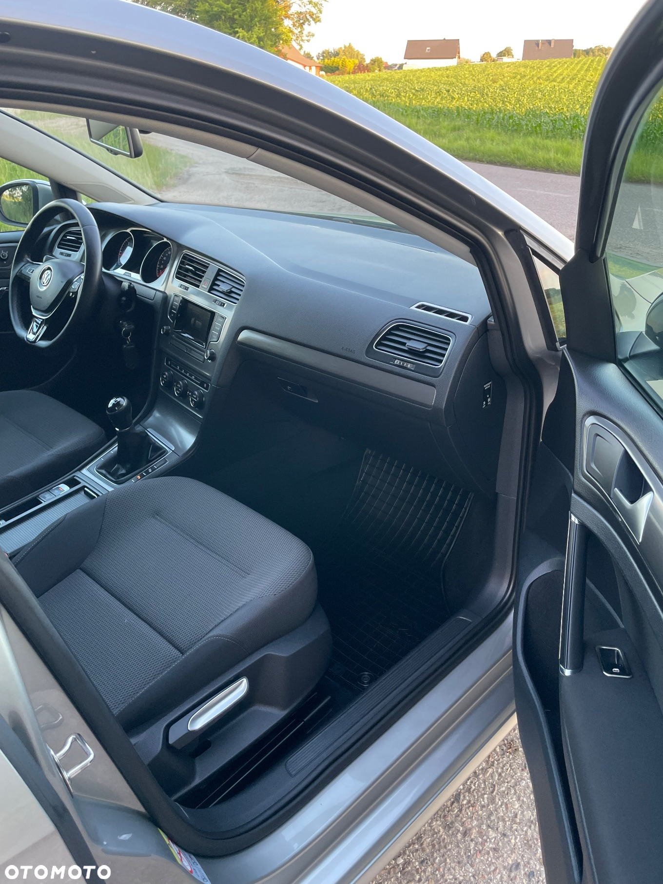 Volkswagen Golf VI 1.6 TDI Highline - 21