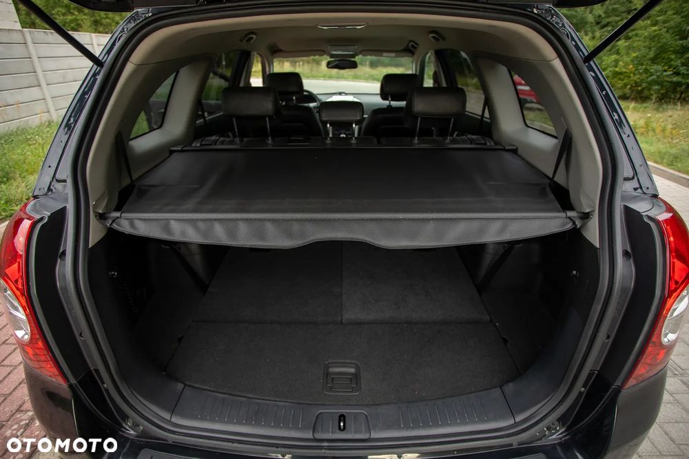Chevrolet Captiva 2.2 d LTZ - 36
