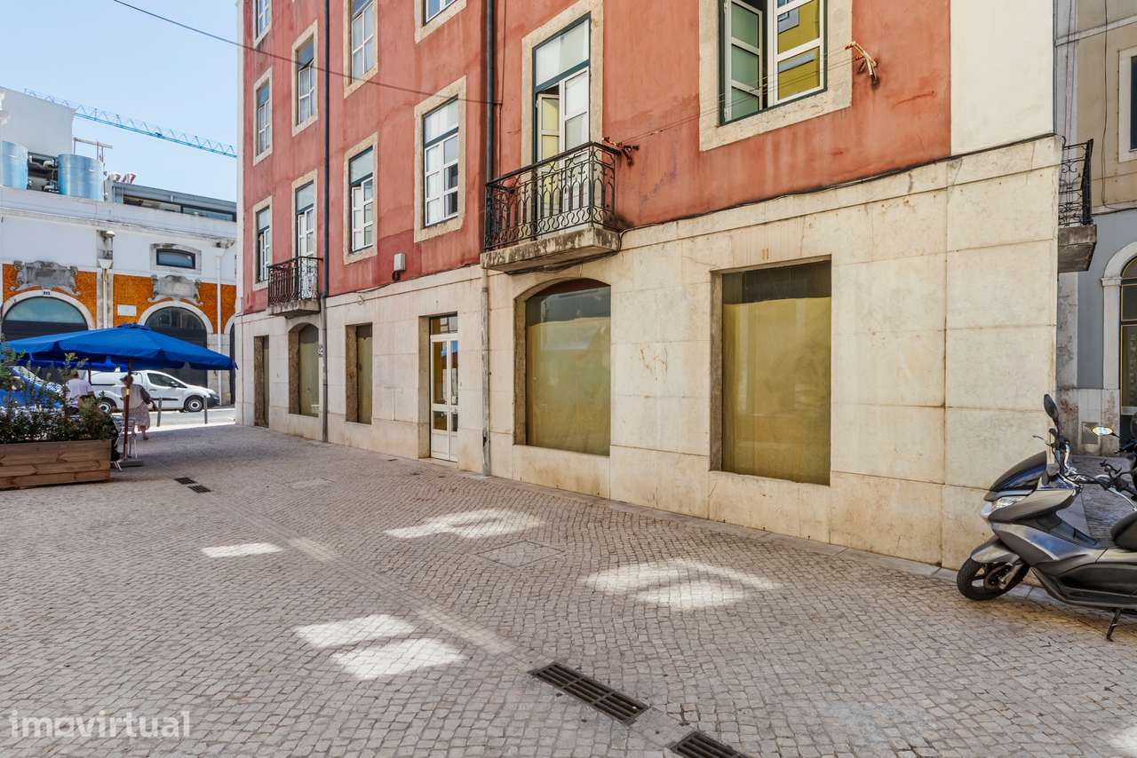 Loja para Arrendamento | Rua do Cais do Tojo, Santos, Lisboa - Grande imagem: 3/29