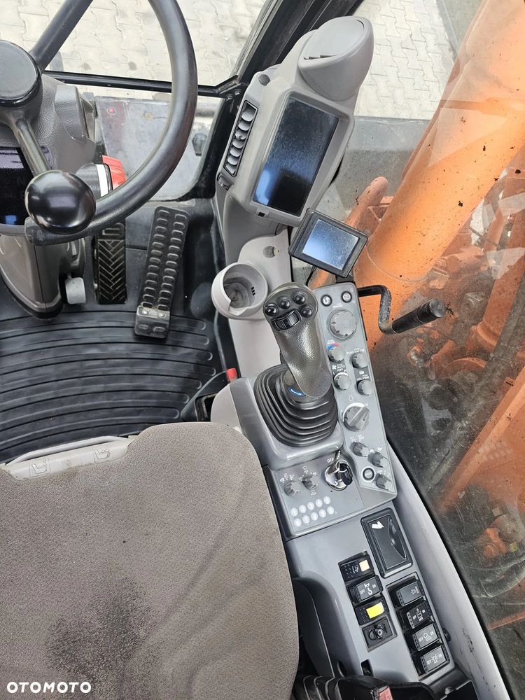 Hitachi ZX140W-5B - 11