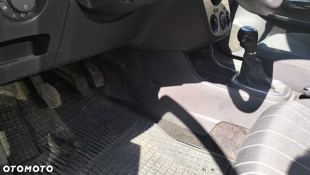 Opel Corsa - 5