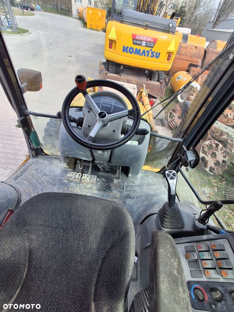 Komatsu WB97R-5E0 - 6