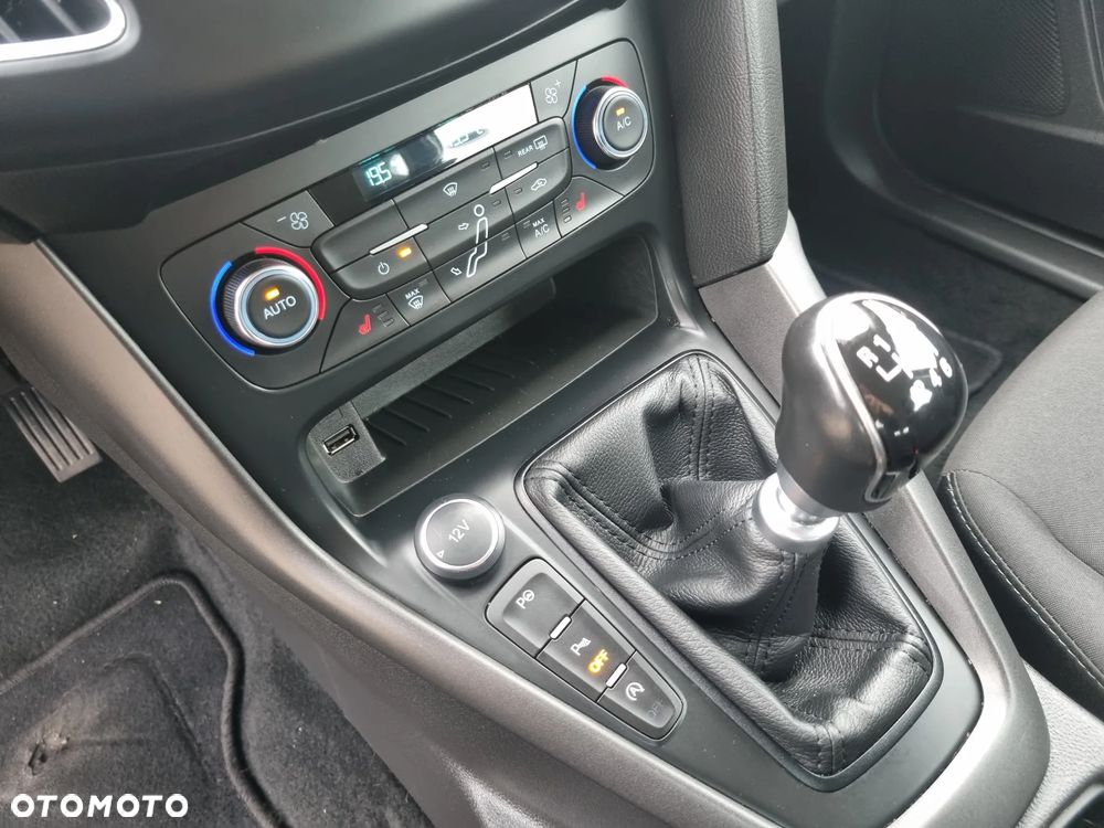 Ford Focus 1.5 EcoBlue Titanium X - 15