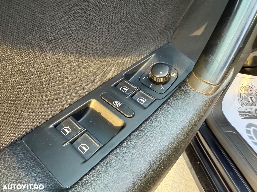 Volkswagen Passat Variant 2.0 TDI 4Motion DSG BlueMotion Tech Highline - 11