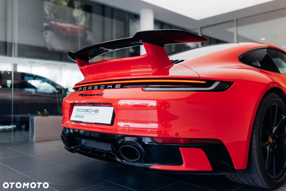 Porsche 911 Carrera 4S - 21