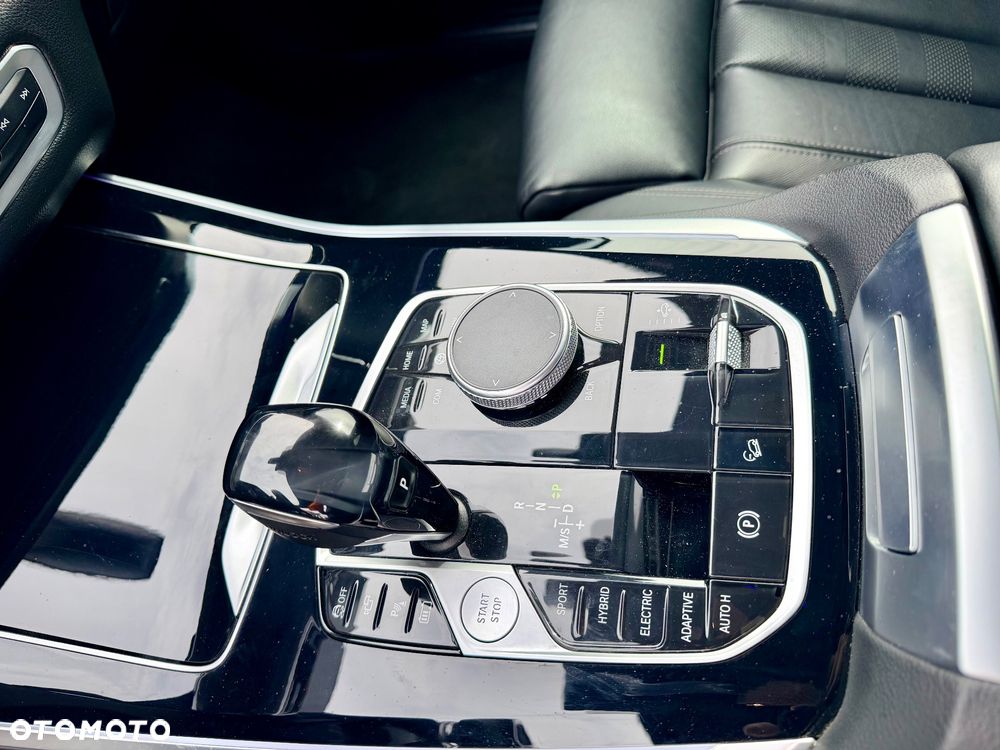 BMW X5 xDrive45e - 10