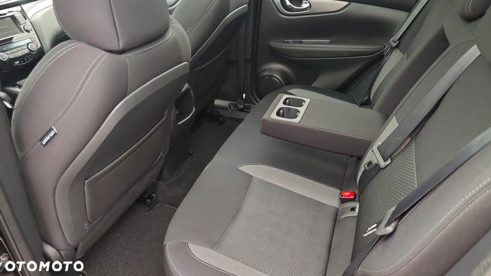 Nissan Qashqai 1.3 DIG-T N-Connecta EU6d - 13