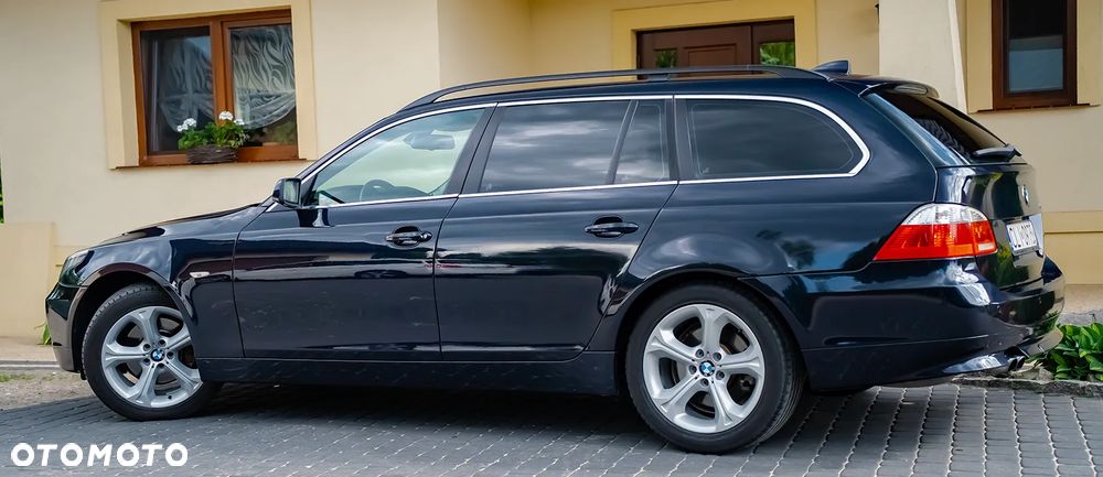 BMW Seria 5 530i - 23