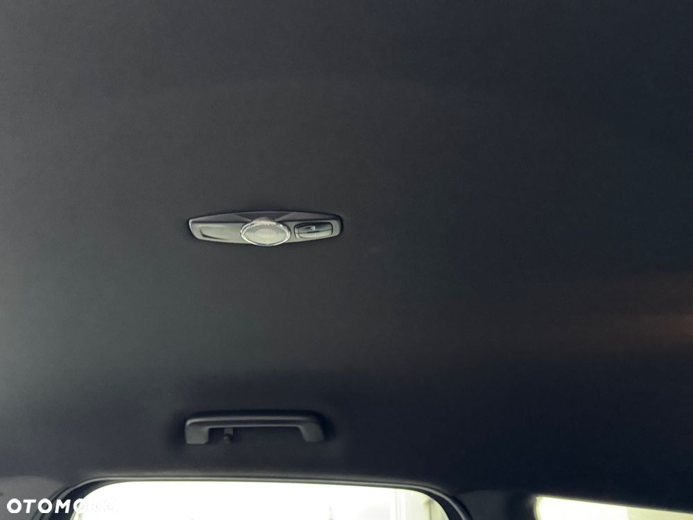 Ford Kuga 1.5 EcoBoost 2x4 ST-Line - 40