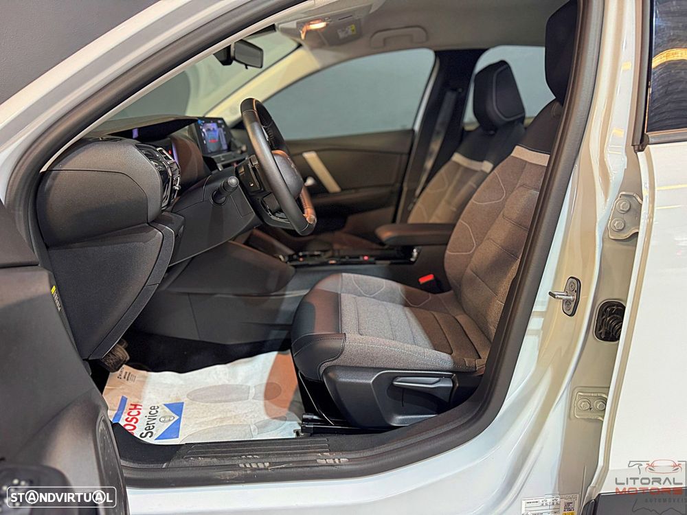 Citroën C4 X 1.2 Hybrid Plus e-DSC6 - 14