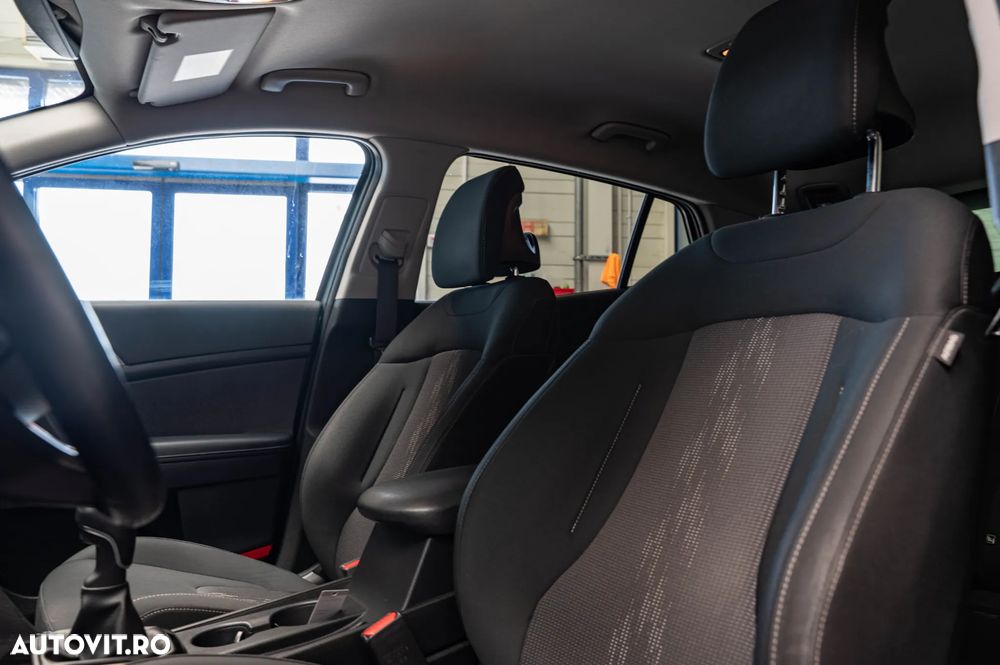 KIA Sportage 2023 — imagine 7