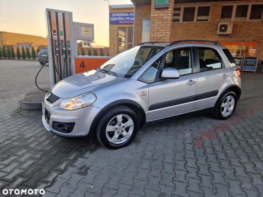 Suzuki SX4 2.0 DDiS Premium 4WD - 24