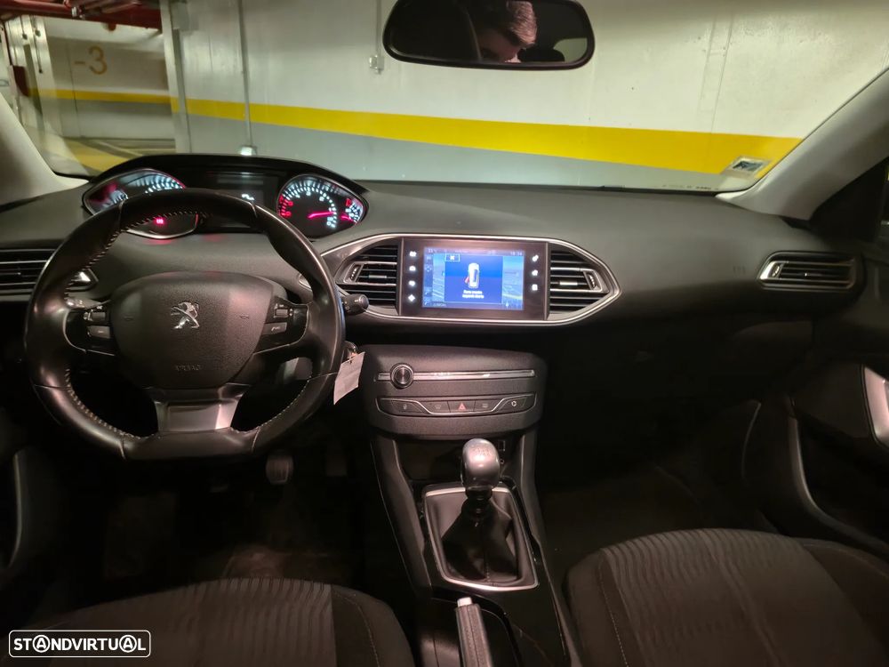 Peugeot 308 SW 1.6 BlueHDi Style - 32