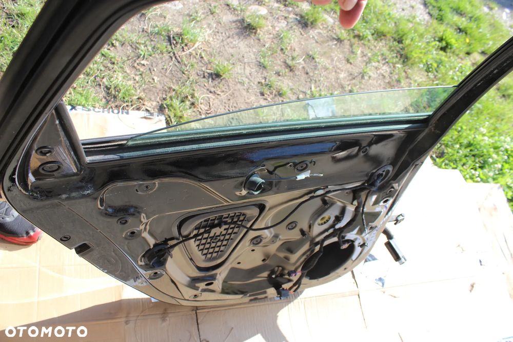 DRZWI TYLNE LEWE AUDI A4 B8 SEDAN LY9B 2013 - 12