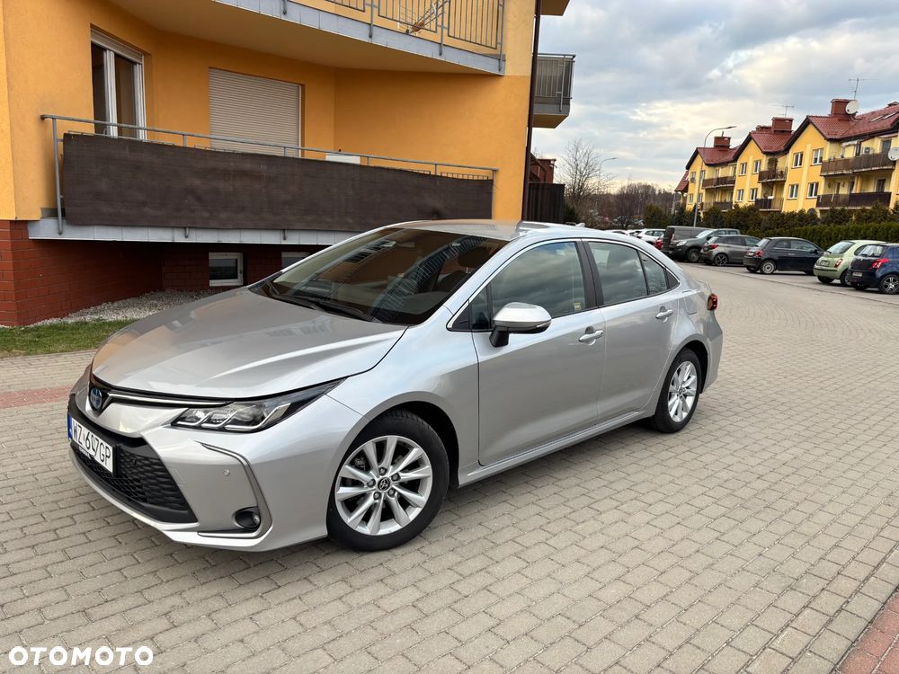 Toyota Corolla 1.8 Hybrid Executive - 3