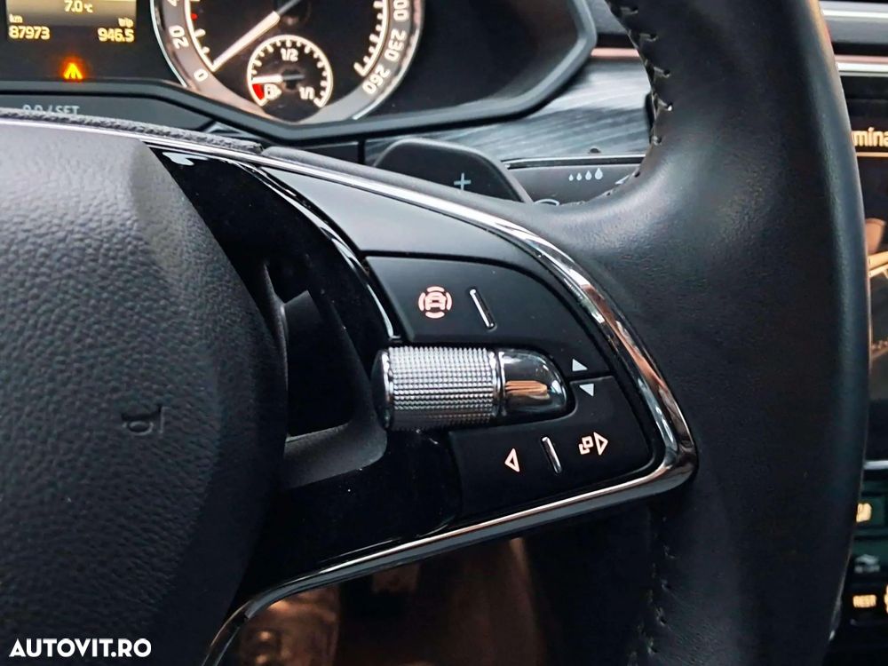 Skoda Superb 2.0 TDI DSG Style - 18