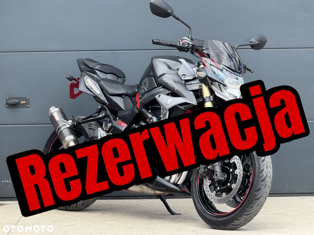 Suzuki GSR - 1