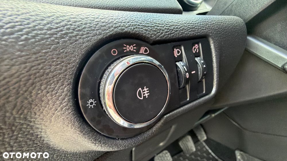 Opel Astra 1.4 Turbo - 23