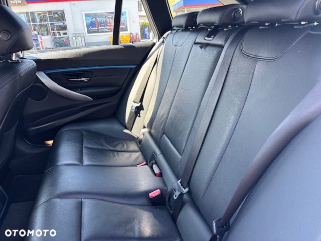 BMW Seria 3 320d Luxury Line - 5