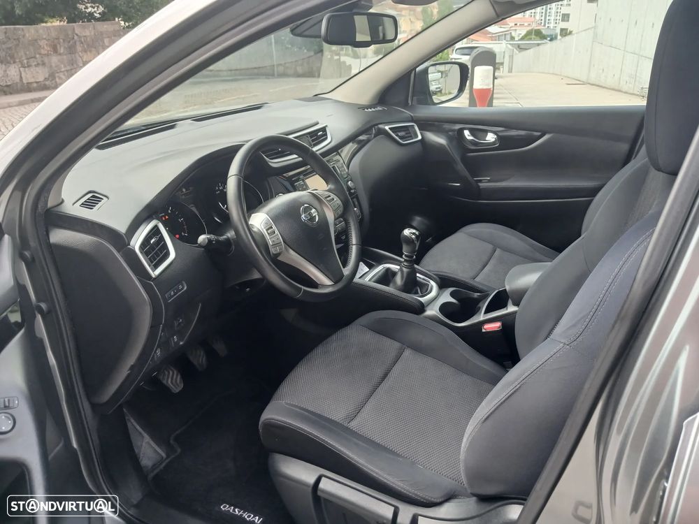 Nissan Qashqai 1.5 dCi N-Connecta RS+PS - 12