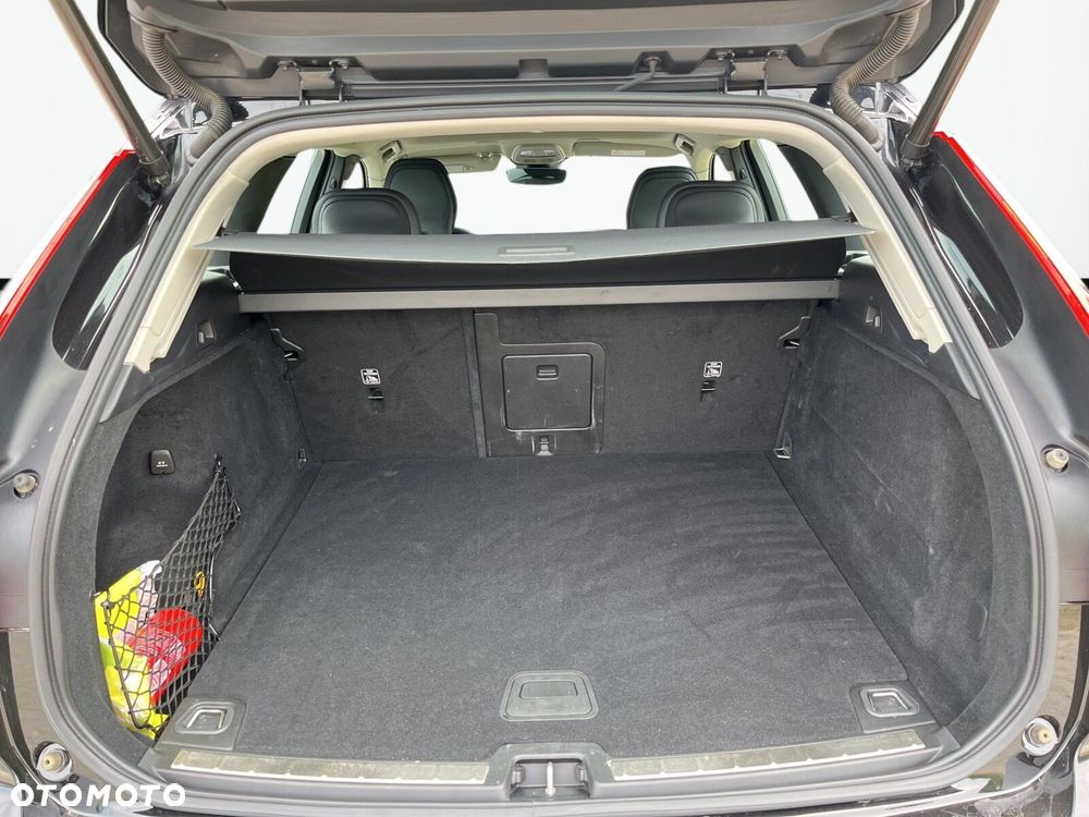 Volvo XC 60 B4 D Core - 19