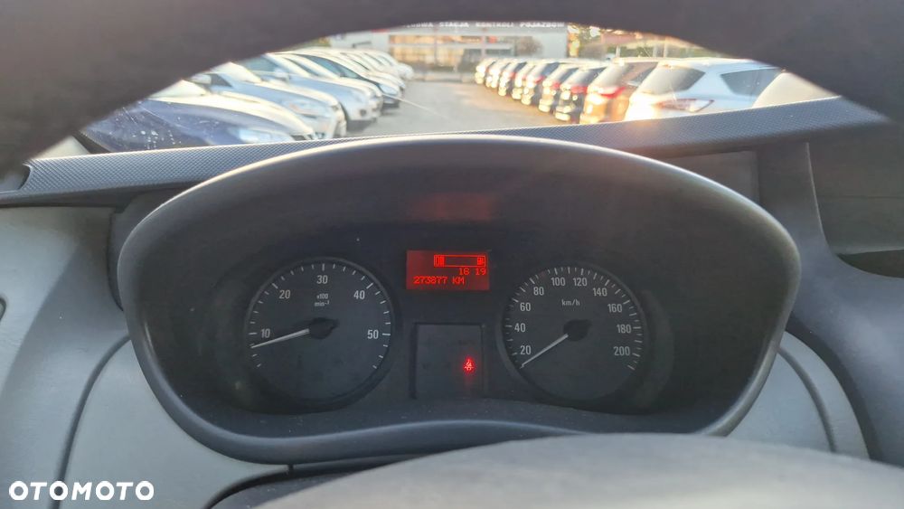 Opel Vivaro - 16