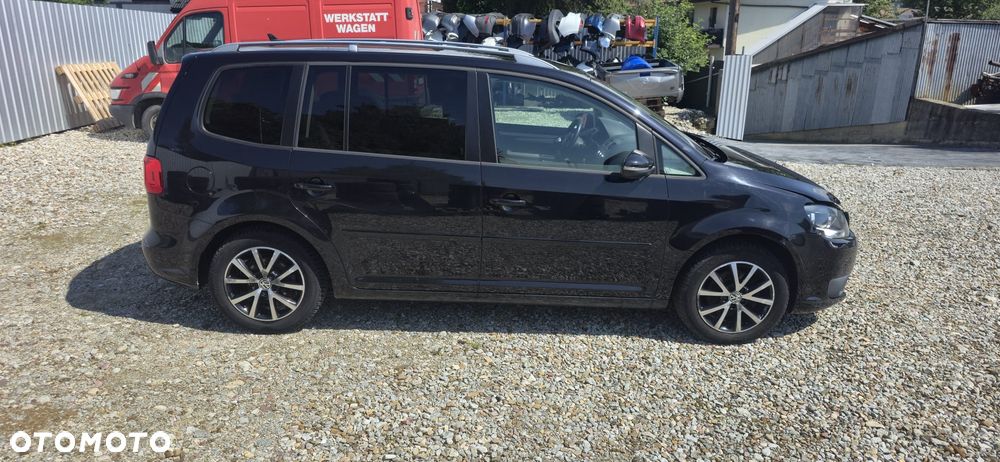 Volkswagen Touran 1.6 TDI DPF DSG Trendline - 4