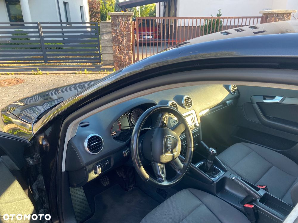 Audi A3 Sportback - 8