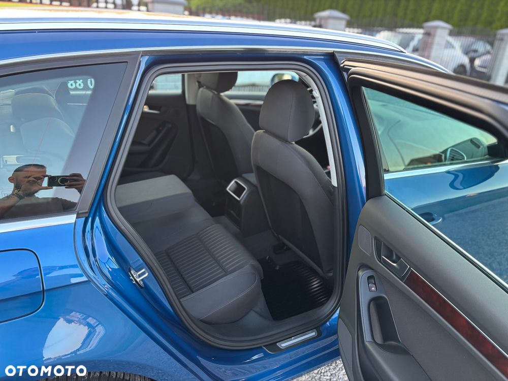 Audi A4 Avant - 13