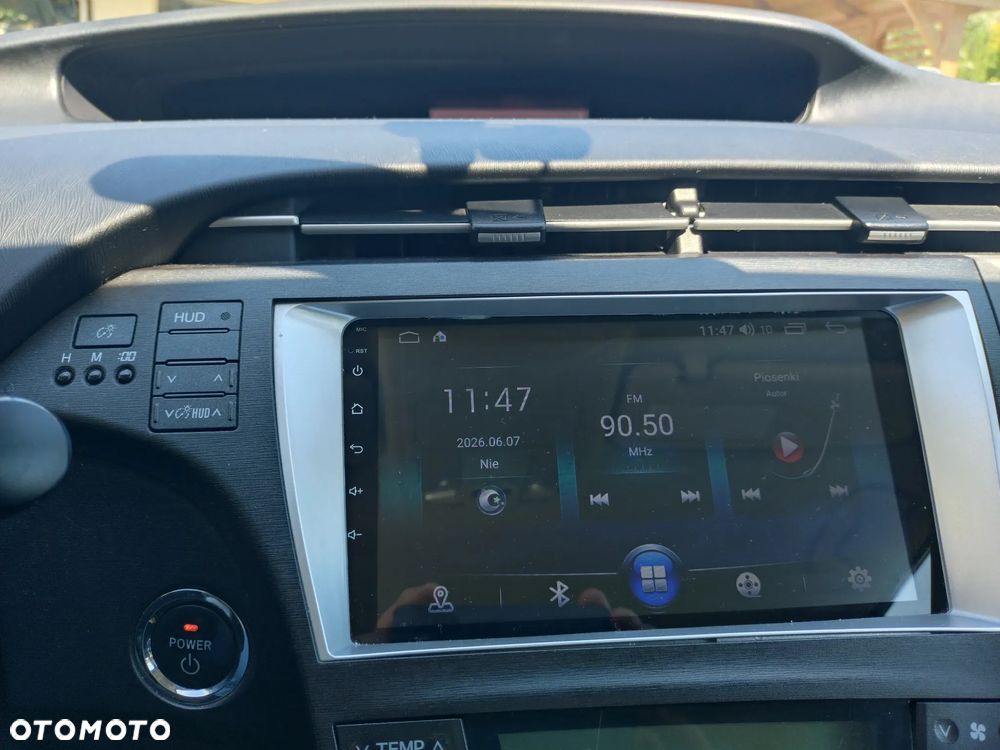 Toyota Prius 1.8 HSD Active - 19