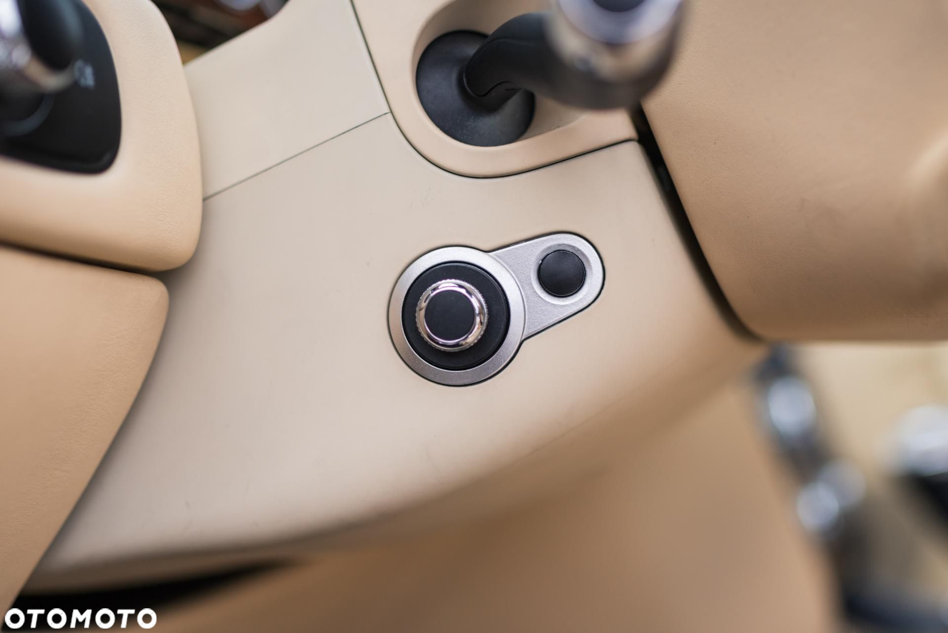 Bentley Continental GT - 29