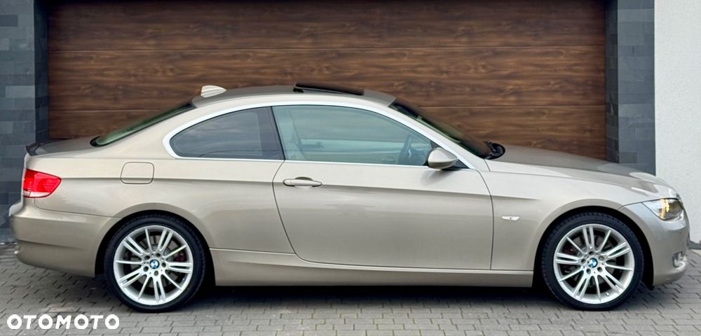 BMW Seria 3 330i Edition Exclusive - 6