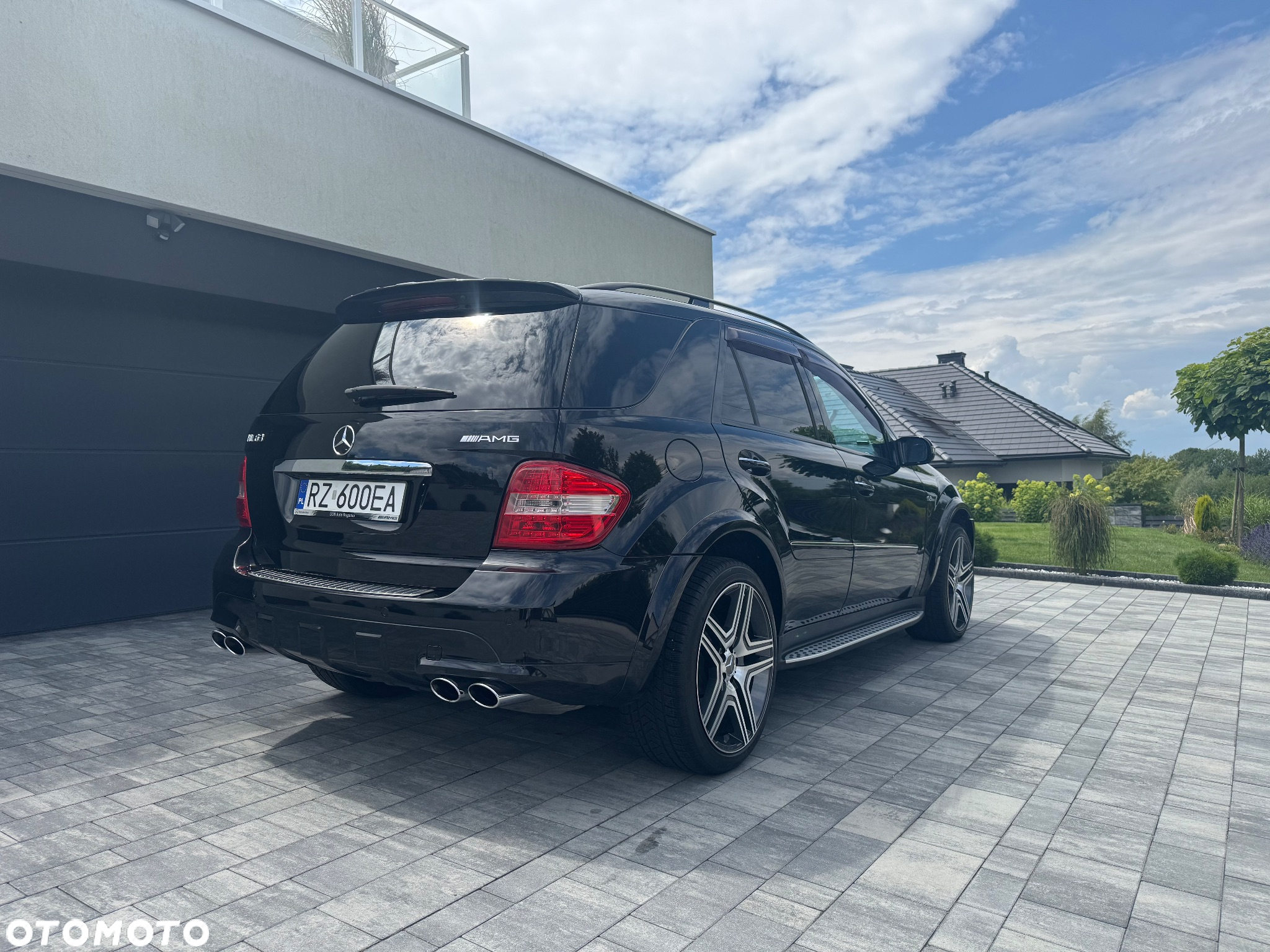 Mercedes-Benz ML 63 AMG 4-Matic - 5