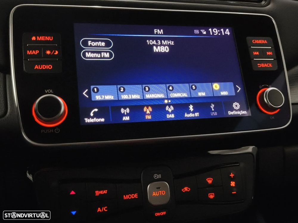 Nissan Leaf N-Connecta - 32