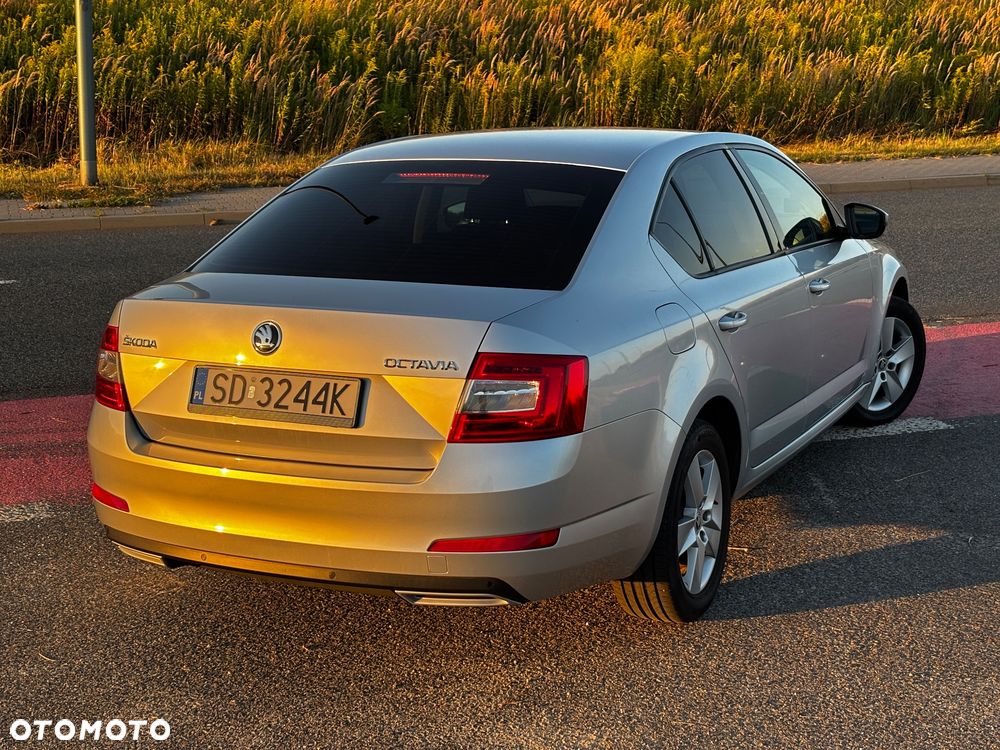 Skoda Octavia 1.4 TSI Ambition - 6