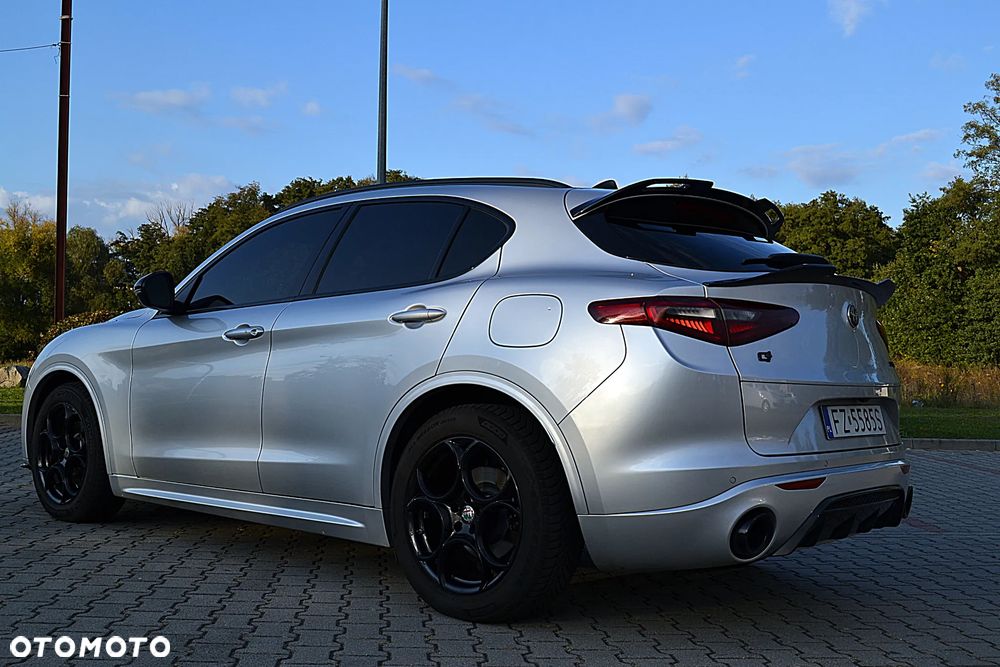 Alfa Romeo Stelvio 2.0 Turbo TI Q4 - 3