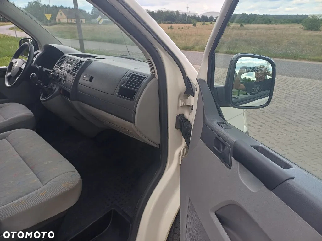 Volkswagen Transporter - 9