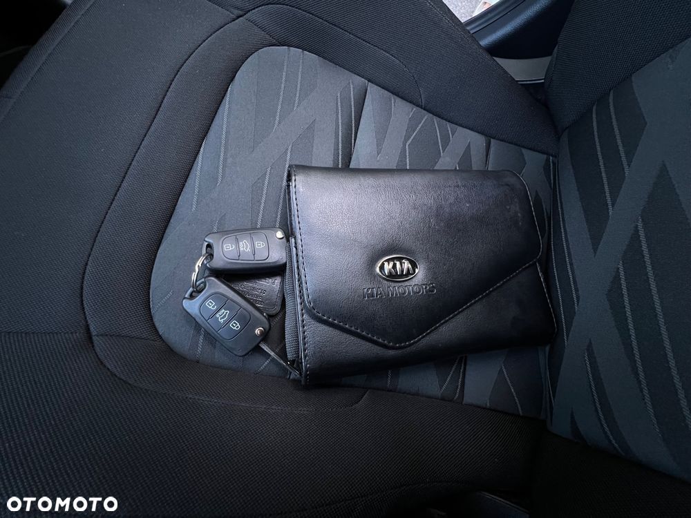 Kia Ceed 1.4 CVVT Vision - 24