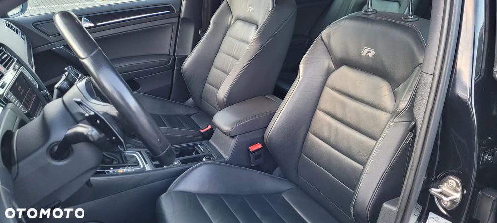 Volkswagen Golf - 19