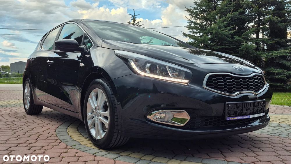 Kia Ceed 1.6 GDI Platinum Edition - 32