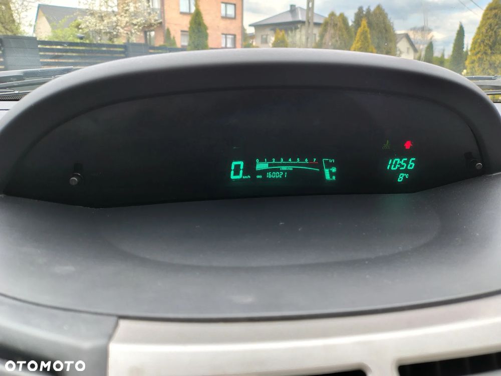 Toyota Yaris 1.3 Terra - 12